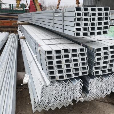 Cina Angoli di acciaio galvanizzato immersi a caldo e canali di acciaio galvanizzato Rivestimento di zinco 20-30 μm in vendita