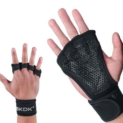 China Portable Custom Crossfit Training Gloves With WODs Gym Workout Weightlifting Grip Strong Silicone Wrist Support Pading Men and Women for sale