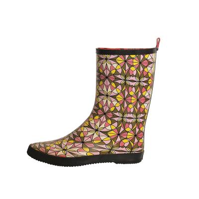 China Fashion Trend Leopard Rain Boots Camouflage Black Ladies Rain Shoes Soft Rubber Rain Boots For Women for sale