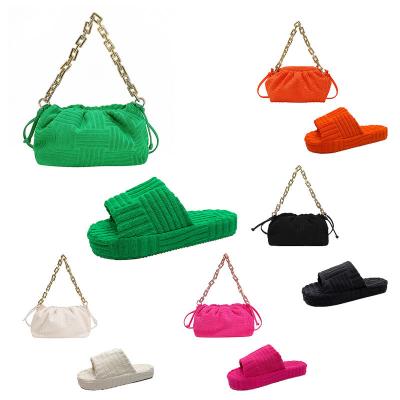 China Fashion high quality women hand purse and purses and handbag towel chunky chain sandals sets flat sandals bag handbags for women luxury for sale