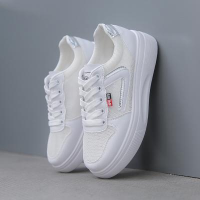 China Top Quality Custom Sporty Women Designer 8803 Running Sneakers White Cushioning for sale