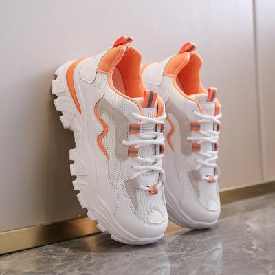 China Fashion Trend 610 High Quality Original Custom Fat Women's Fashion White Sneakers Shoes for sale