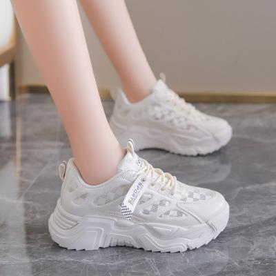 China Fashion Trend 510 Stylish Light Weight Round Toe White Running Shoes Laceup Sneakers for sale