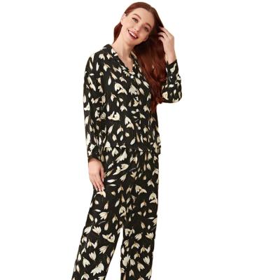 China Autumn and winter lapel V-neck pants women's breathable long-sleeved sleepwear for sale