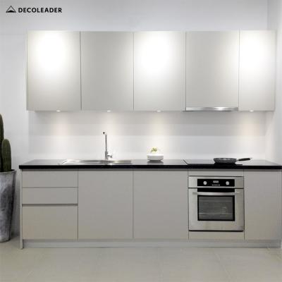 China Design DECOLEADER Minimalist Light Gray Lacquer Handleless Kitchen Cabinet Ready To Meet Te koop