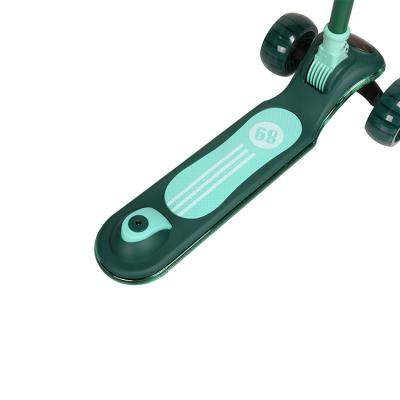 China 2021 New High Quality Customized 3 Wheels Child Scooter LED LIGHT Scooter Kids Foldable Scooters With Music for sale