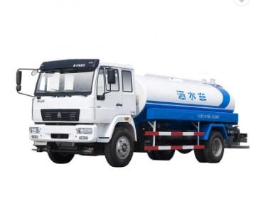 China Sinotruk howo brand 7000 Gallon Water Tank Truck 10cbm 4*2  diesel Water sprinkler truck water transport truck for sale