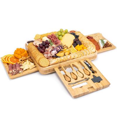 China Sustainable Custom Luxury Deli Cheese Platter High Quality Charcuterie Platter With Cutlery Set for sale