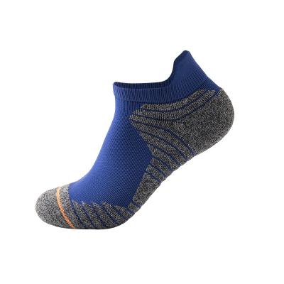 China Breathable OEM Elite Sports Towel Short Ankle Thick Basketball Socks Men for sale