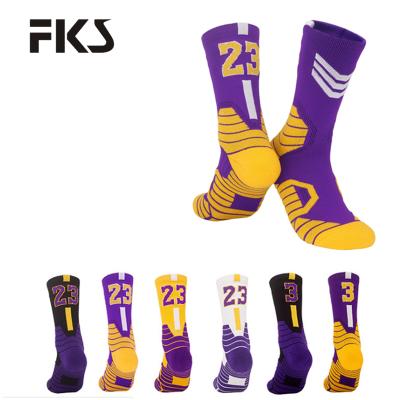 China Comfortable Elite Pro Basketball Socks For Men And Kids Anti Slip Terry Crew Socks Sample In Stock Custom Colors Accept for sale