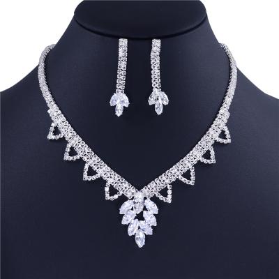 China FASHIONABLE Bridal Sets Affordable Nigeria Crystal Jewelry Necklace and Earring Jewelry Sets for sale