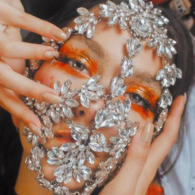 China Fashion Bling Rhinestone Full Face Wedding Face Mask For Face Women CrystaParty Mask Luxury Jewelry New for sale