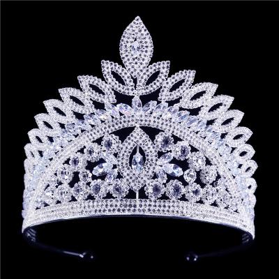 China Fashionable Luxury Zircon Headpiece Crystal Snowflake Crown Ice Out Bridal Jewelry Accessories for sale