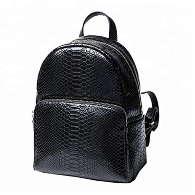 China Leisure Travel Fashion Snakeskin Pattern PU Backpack Waterproof Outdoor Ladies Bag for sale