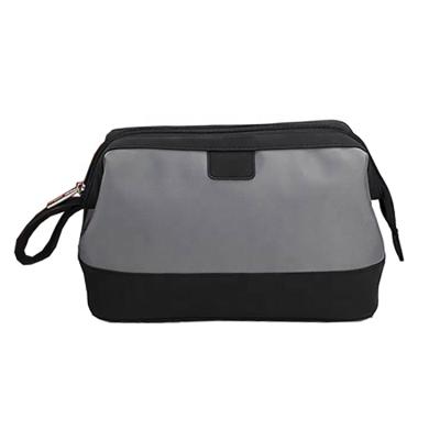 China Custom High Quality Fashion Large Capacity Men Women Waterproof Travel Nylon Toiletry Cosmetic Bag for sale