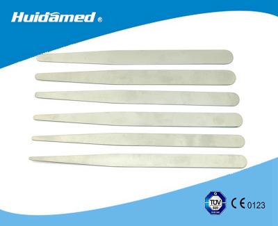 China Neurosurgery operation brain retractor blade//malleable tapered brain spatulas/with light for sale