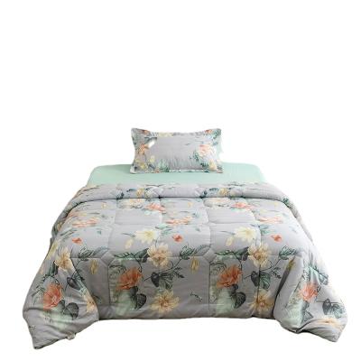 China 100% Microfiber Soft Luxurious Floral Pattern Comforter Duvet Folded Bedding With Pillowcase for sale