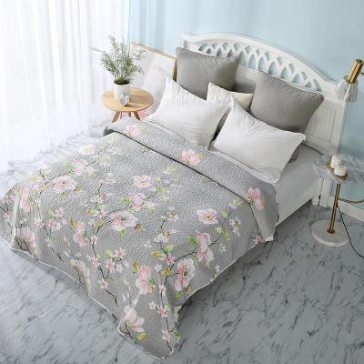 China Plain Dubai Arabis Saudi Arabian Middle East Bedspread Quilted Solid Multicolor Plaid Embroidery Bedspread King for sale