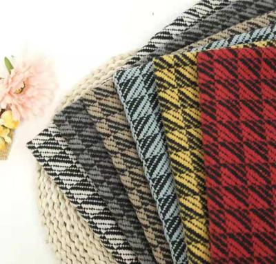 China Wrinkle Resistant Tweed Fashion Fabric Woolen Tweed Yarn Dyed Fabric US Tweed for sale