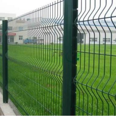 China Easily Assembled High Quality PVC Coated 3d Wire Mesh Fence for sale