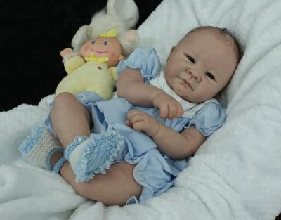 China Fashion design silicone bebe doll kits reborn baby bonecas newborn baby kits wholesale 22 inch realistic silicone reborn baby - doll kit for sale