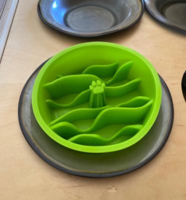 China Durable Hot Selling Sustainable PP Non-slip Pet Eating Bowl Slow Feeder Dog Slow Bowl for sale