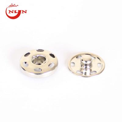 China Clothing Accessories High Quality 15mm Two Part Press 6 Hole Sew Button Applicable Clothing for sale