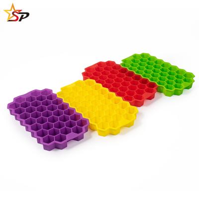 China Sustainable Kitchen Tools 4 Kinds of Eco-friendly Silicone Easy Release Color Ice Cube Mold and Cube Trays Wholesale Ice Cube Tray for sale