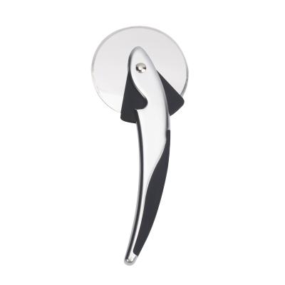 China Durable quality super sharp pizza cutter wheel zinc alloy pizza slicer with non-slip handle for sale