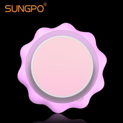 China Anti-puffiness Hot And Cool Ionic Light Photon Sunflower Fashion Smart Facial Skin Care Beauty Instrument for sale