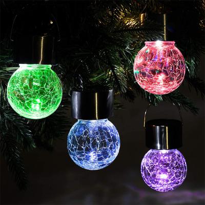 China Warm Decorative Cracked Ball Garden Light Solar Powered Waterproof Hanging Globe Glass Lighting for Garden, Yard Hanging Solar Light for sale