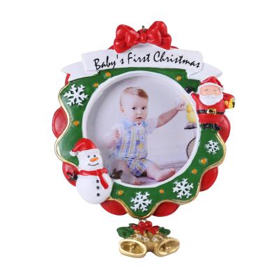 China 2021 Gift Resin Christmas Ornaments Personalized Baby Picture Frame Christmas With Santa Three Decoration for sale