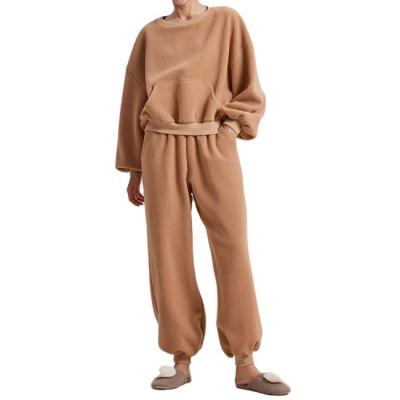 China Breathable Custom Made Comfortable Cotton Polyester Fuzzy Sweatsuit Women Tracksuit for sale