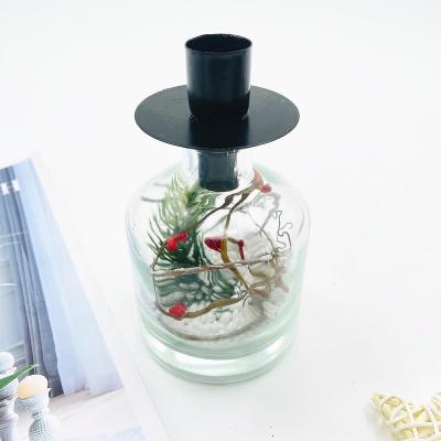 China Home Decoration Handmade Glass Candle Jar With Dried Plants Inside Glass Candle Holder for sale