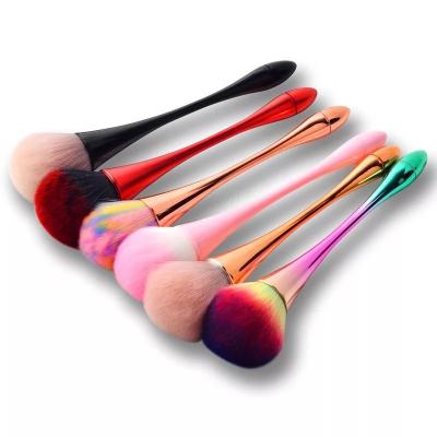 China Small Size Plastic Simple Makeup Brush Tool Beauty Makeup Tumbler Loose Powder Blush Brush for sale