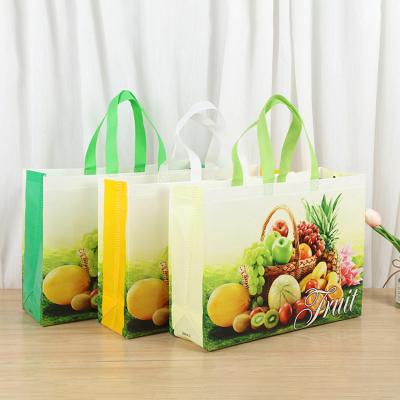 China Custom Eco Friendly Laminated Non Woven Feature Bag Printing Non Woven Shopping Bag for sale