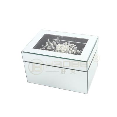 China Daily Modern Clear Luxury Glass Jewelry Box Pearl LED Lid Necklace Box Mirrored LED Trinket Box for sale