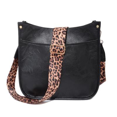 China New fashion ladies vintage PU bag minimalist and treasure cross and fashion high quality PU - BODY BAG PU SHOULDER MESSENGER BAG for sale