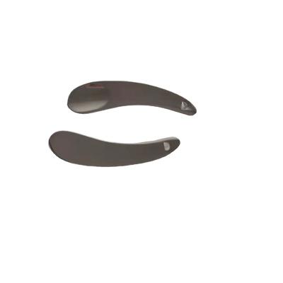 China Mask Spoon Factory Hot Sale Zinc Alloy Crescent Shape Face Cream Scoop Cosmetic Makeup Tools Metal Facial Mask Scoop for sale