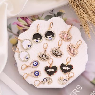 China PJ-C011 BOHEMIA bohemian earrings fashion all diamond eye earrings party pearl eye earrings for sale