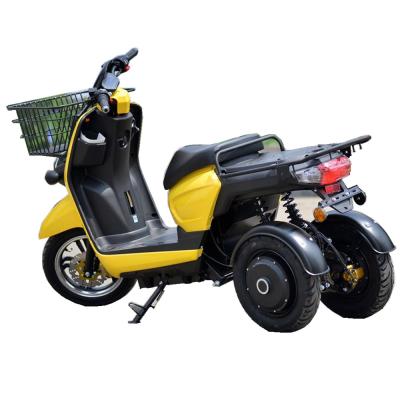 China 2020 New Model Tilting 3 Wheel Scooter Pizza Delivery Express F 90/90-12; R 3.5-10 for sale