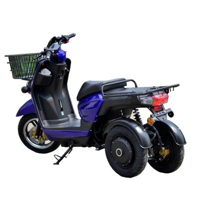 China 2020 new 2000w express delivery model e scooter with removable lithium battery F 90/90-12; R 3.5-10 for sale