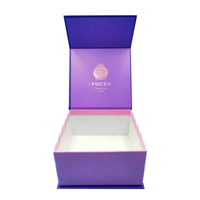 China Recyclable Green Copper Paper Magnet Folding Flip Book Box Hot Stamping Light Purple Custom for sale