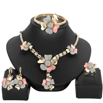 China CLASSIC Jewelry Sets Wedding Crystal Leaf Fashion Bridal African Gold Color Necklace Earrings Bracelet Women Party Sets for sale