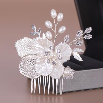 China Alloy Bridal Hair Comb Pearl/Handmade Rhinestone/Crystal/Pearl Wedding Hair Comb with Flower Hair Accessories for sale