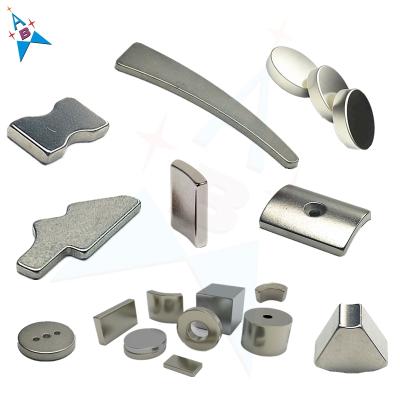 Cina Industrial Magnet High Quality Super Strong Sintered Rare Earth Neodymium Permanent Magnet in vendita