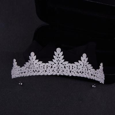 China New Fashionable Elegant Wholesale Royal Zircon Beauty Queen Tiaras Pageant Crowns for sale