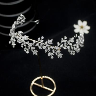 China Popular European Popular Zircon Zircon Leaf Crown Jewelry Tiaras Wedding Headpiece For Bride for sale