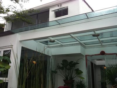 China High Safety Laminated And Tempered Glass Ultraviolet Screening for sale