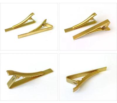 China Sicherheit Größere kundenspezifische Lapel-Pins Dekorativ-Emaill-Lapel-Pins mit Kugelkette zu verkaufen